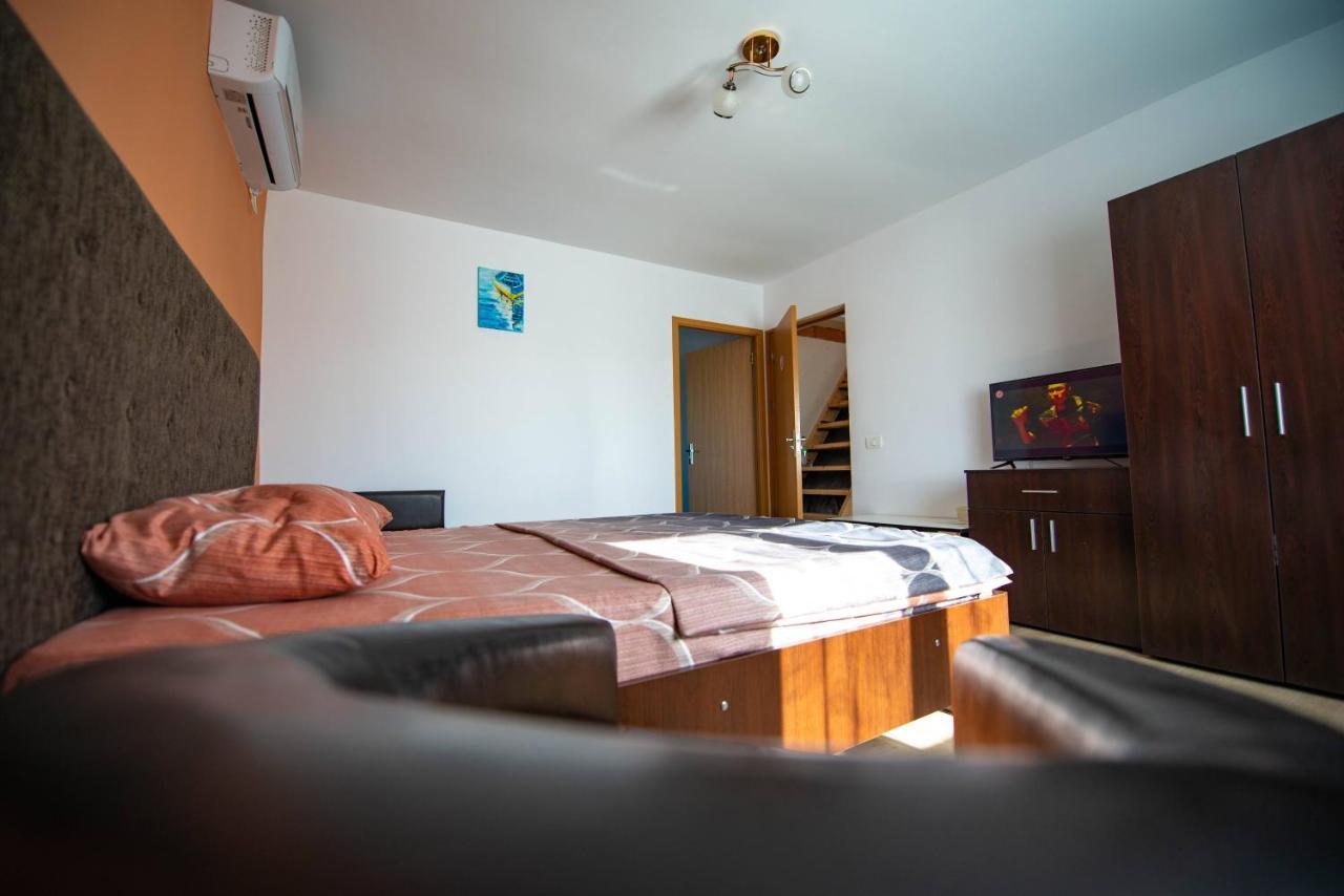 Casa Dumitrescu Hotel Navodari Ngoại thất bức ảnh